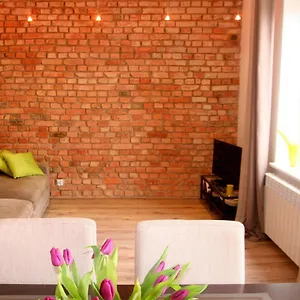 apartament-kwiatowa-3-22.poznan-hotels.com/